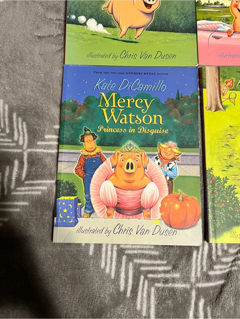 Mercy Watson Series by Kate DiCamillo 6 Piece Kids Book Lot Set Bundle